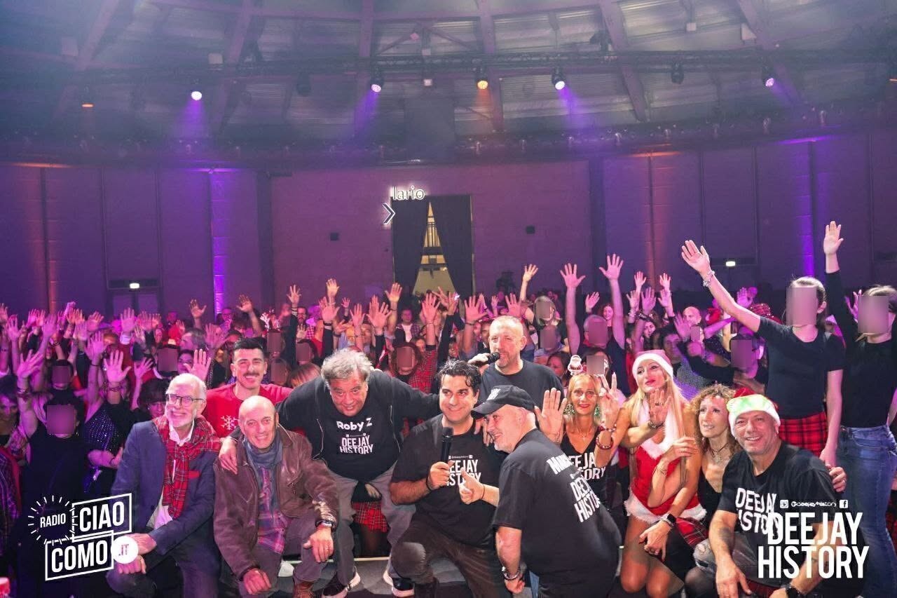 Foto di gruppo con il pubblico
